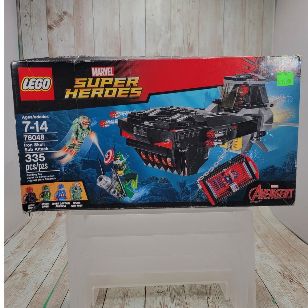 LEGO #76048 Marvel Super Heroes The Avengers Iron Skull Sub Attack